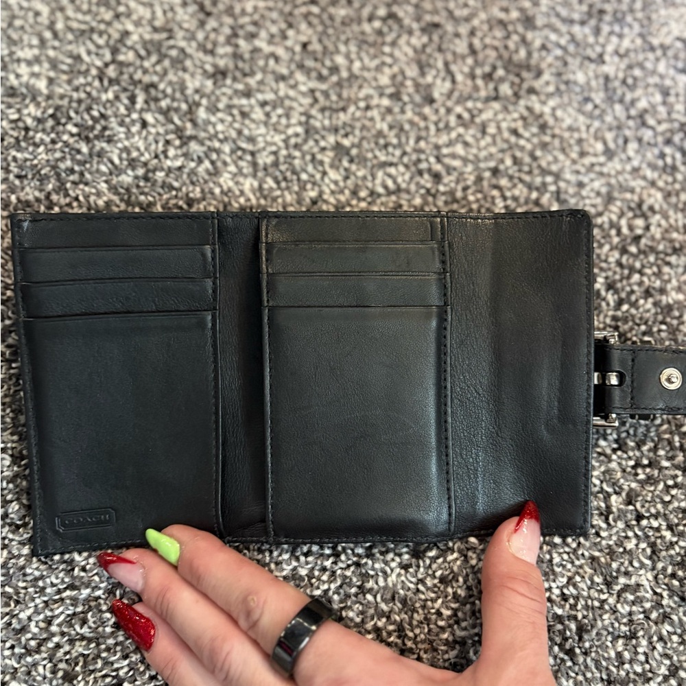 Coach Y2K compact trifold buckle wallet - Picture 5 of 11